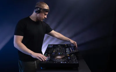 Banda en vivo vs DJ: cuándo conviene cada uno según el tipo de evento