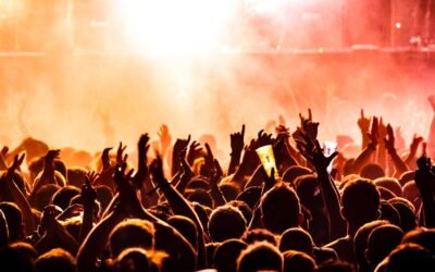 ¿Cómo combinar una banda en vivo con otros momentos de una fiesta?